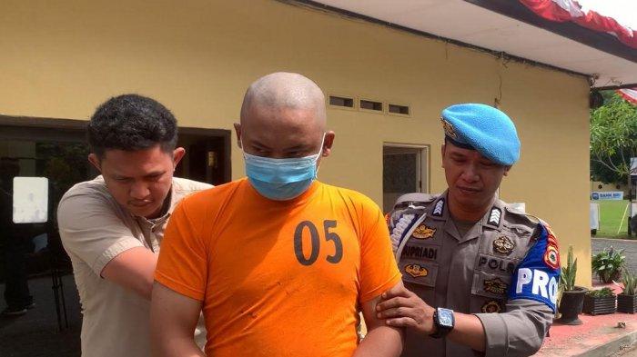 Foto Ainun Adhe Sumitra (27) ditetapkan sebagai tersangka kasus pembobolan ATM cabang Sengkang