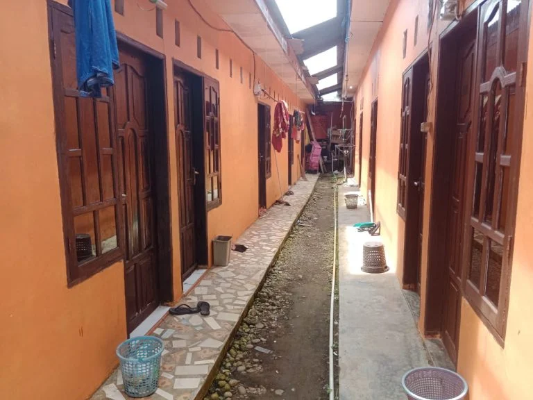 Pembobolan kos Palopo di kamar kos seorang guru SD yang dibobol maling