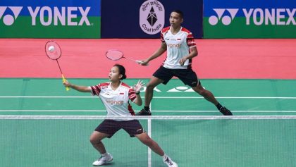 Skuad muda Indonesia menghadapi Slovenia di Kejuaraan Dunia Junior 2025. Foto: dok. PBSI