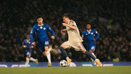 Pertandingan Chelsea vs Ajax di Liga Champions 2025/2026 di Stamford Bridge, di mana Chelsea menang 5-1.